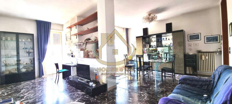 Immagine 5 di Appartamento in vendita  in Vigevano - Corso Genova 2 a Vigevano