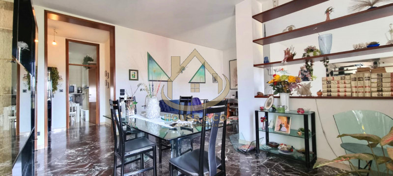 Immagine 11 di Appartamento in vendita  in Vigevano - Corso Genova 2 a Vigevano