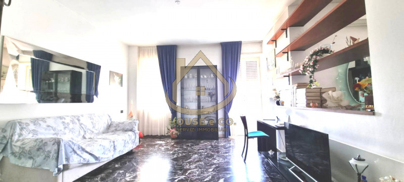 Immagine 14 di Appartamento in vendita  in Vigevano - Corso Genova 2 a Vigevano