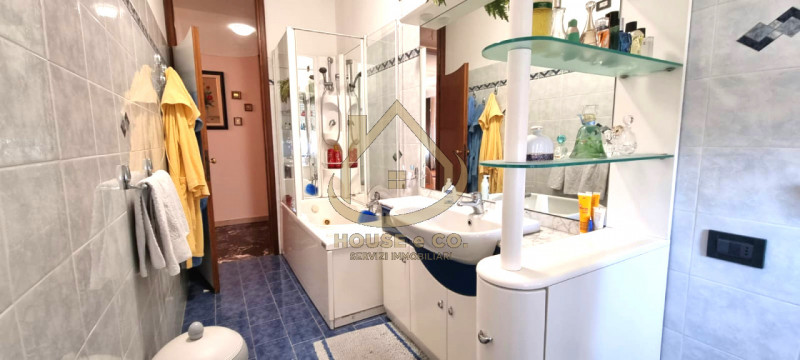 Immagine 32 di Appartamento in vendita  in Vigevano - Corso Genova 2 a Vigevano