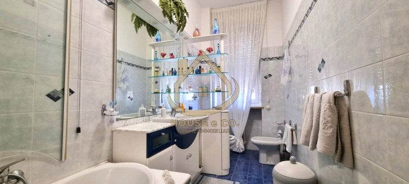 Immagine 33 di Appartamento in vendita  in Vigevano - Corso Genova 2 a Vigevano