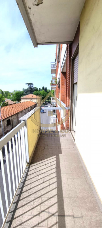 Immagine 36 di Appartamento in vendita  in Vigevano - Corso Genova 2 a Vigevano