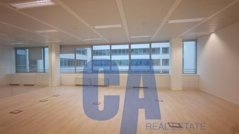 Immagine 4 di Ufficio in affitto  in VIA BAZZI CARLO a Milano