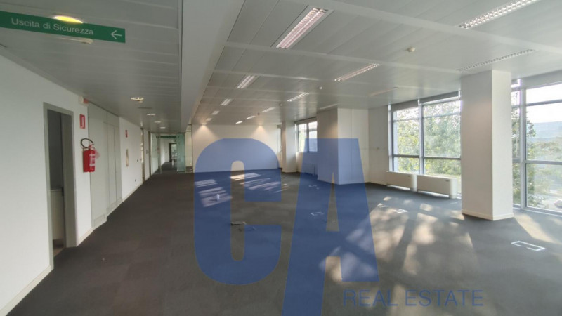 Immagine 11 di Ufficio in affitto  in VIA BAZZI CARLO a Milano