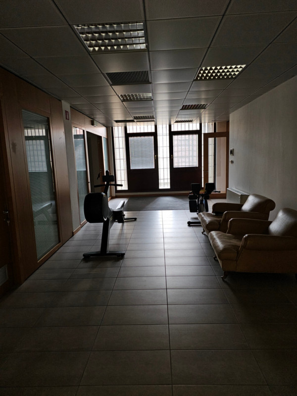 Immagine 3 di Ufficio in vendita  in piazza insurrezione a Padova