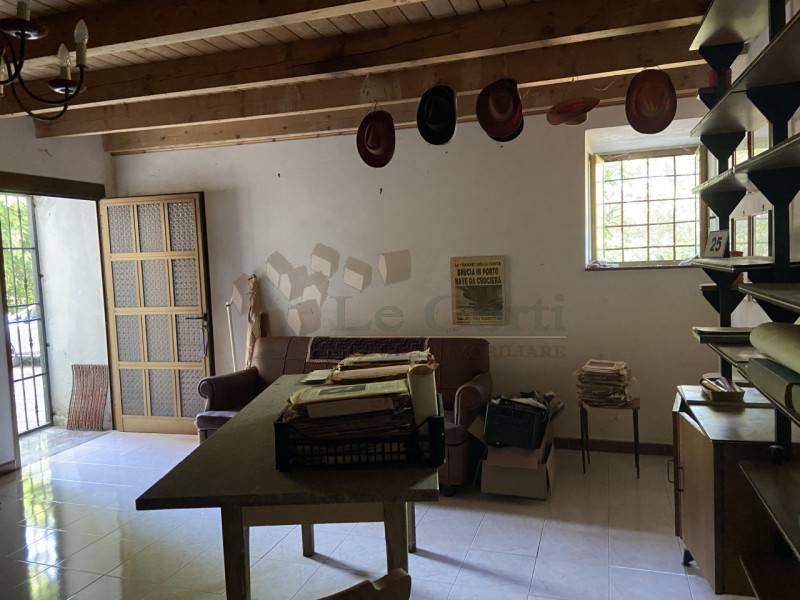 Immagine 9 di Rustico / casale in vendita  a Sarego