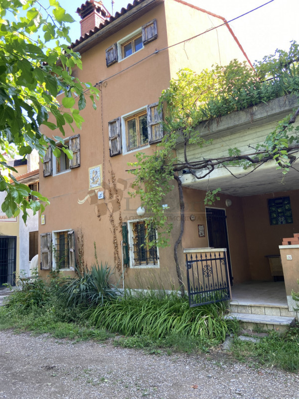 Immagine 17 di Rustico / casale in vendita  a Sarego