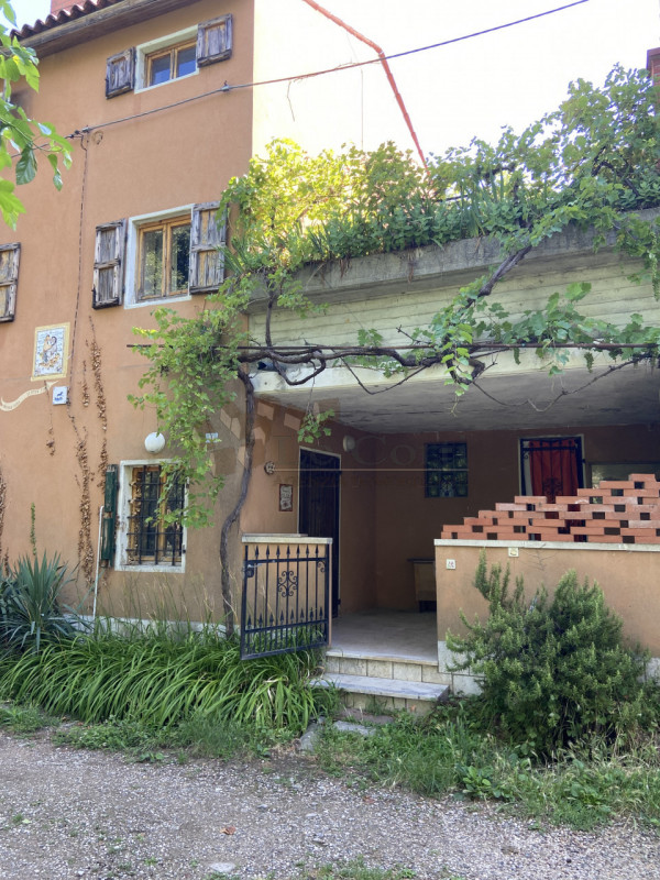 Immagine 18 di Rustico / casale in vendita  a Sarego