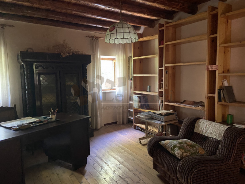 Immagine 24 di Rustico / casale in vendita  a Sarego