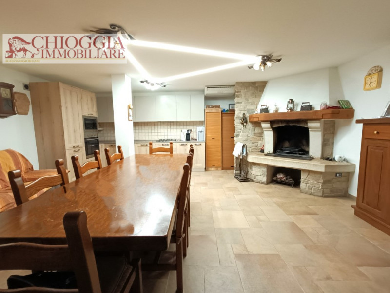 Immagine 27 di Casa bifamiliare in vendita  in Via San Giuseppe a Chioggia