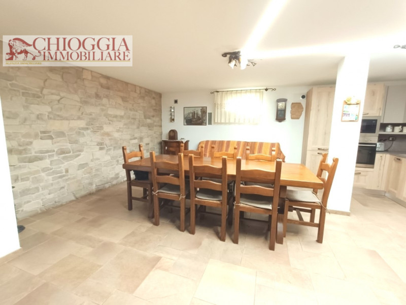 Immagine 30 di Casa bifamiliare in vendita  in Via San Giuseppe a Chioggia