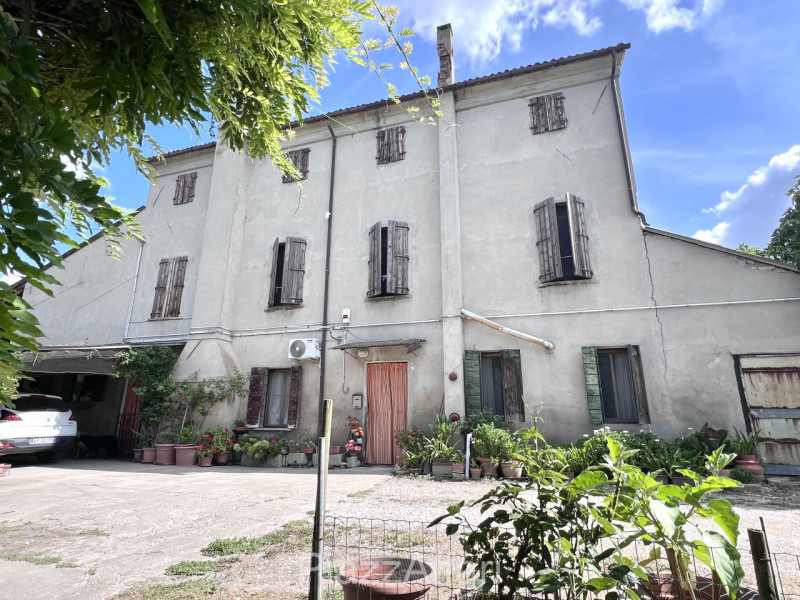 Immagine 2 di Rustico / casale in vendita  in Brugine a Brugine