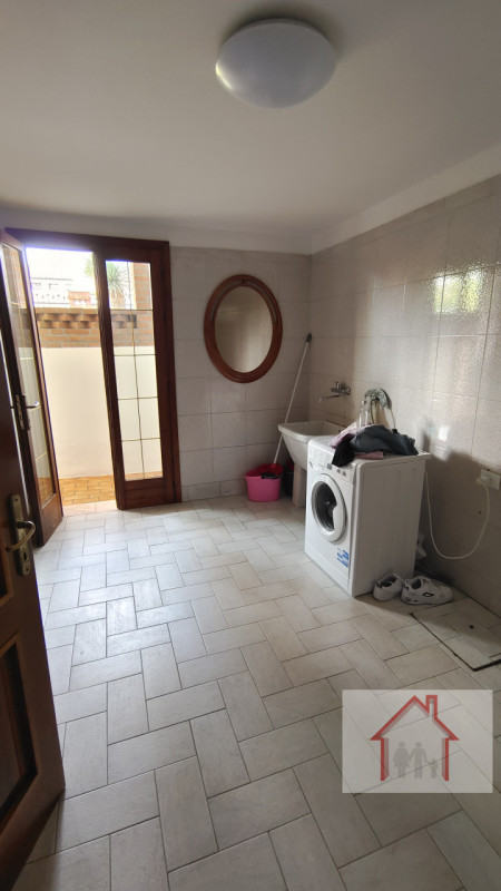 Immagine 35 di Villa in vendita  a Arcade