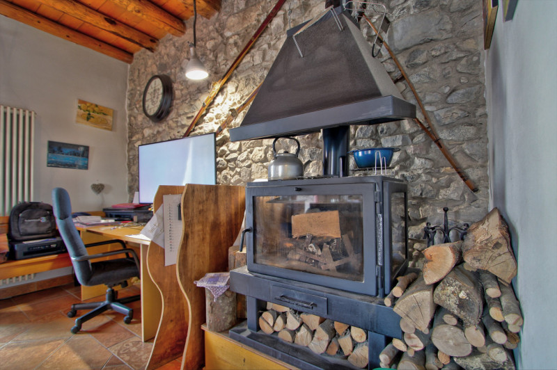 Immagine 10 di Appartamento in vendita  in Via 3 Novembre a Fiave'