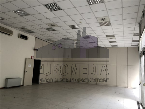 Immagine 4 di Ufficio in vendita  a Vicenza