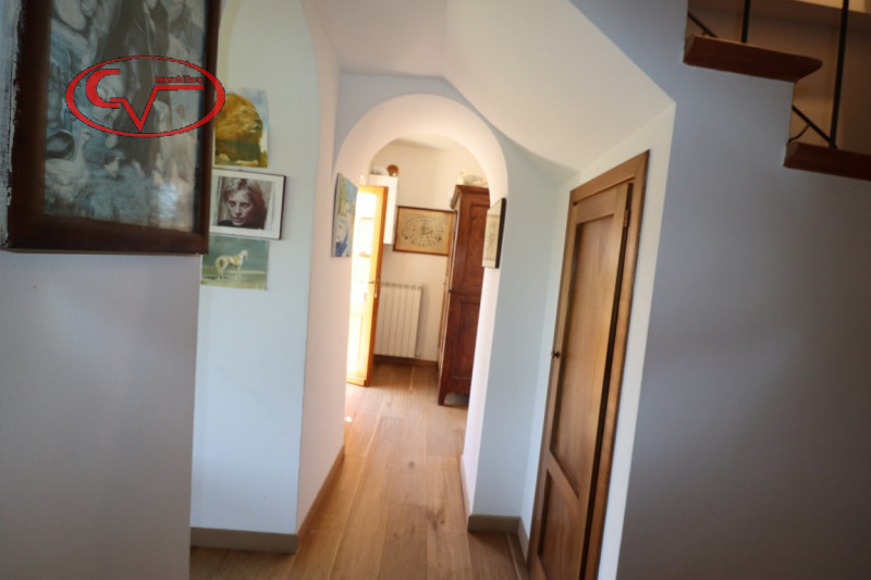 Immagine 19 di Villa in vendita  in vald'ambra a Bucine