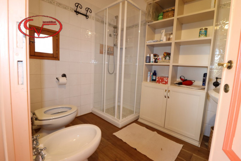 Immagine 20 di Villa in vendita  in vald'ambra a Bucine