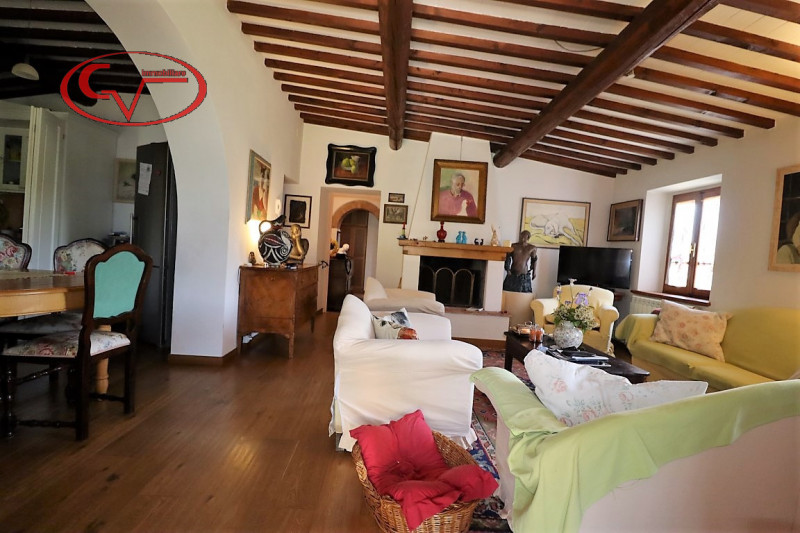 Immagine 21 di Villa in vendita  in vald'ambra a Bucine