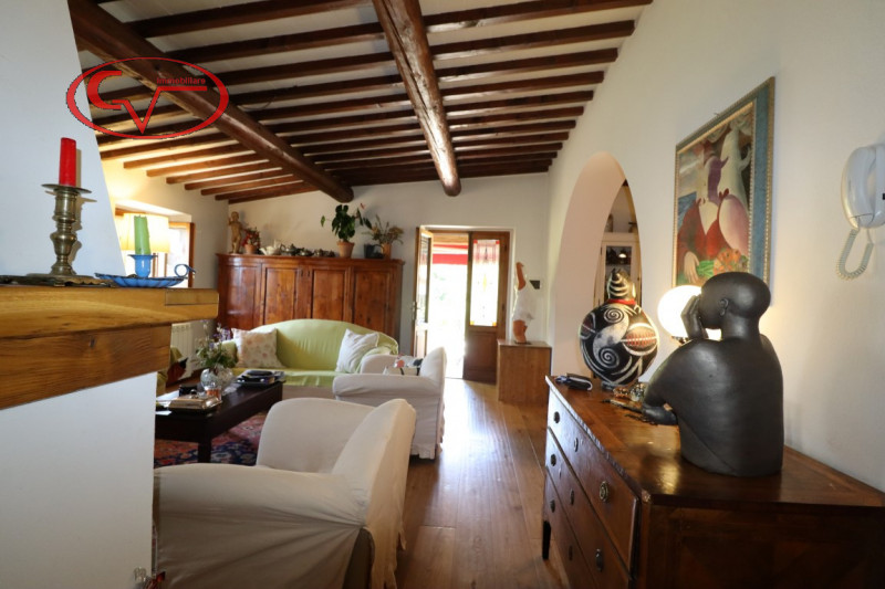 Immagine 32 di Villa in vendita  in vald'ambra a Bucine