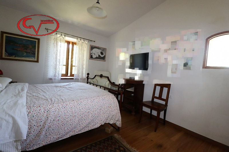 Immagine 41 di Villa in vendita  in vald'ambra a Bucine