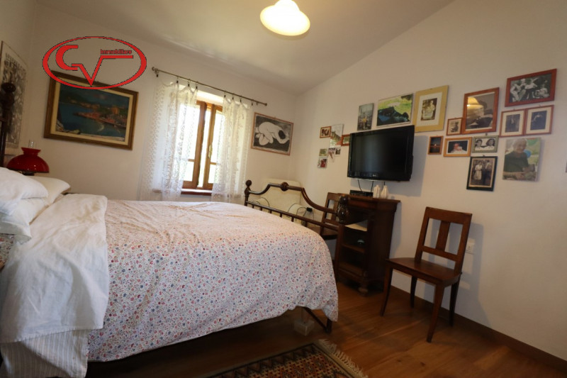 Immagine 43 di Villa in vendita  in vald'ambra a Bucine