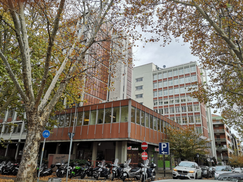 Immagine 2 di Ufficio in affitto  in Via Cristoforo Colombo 149 a Roma