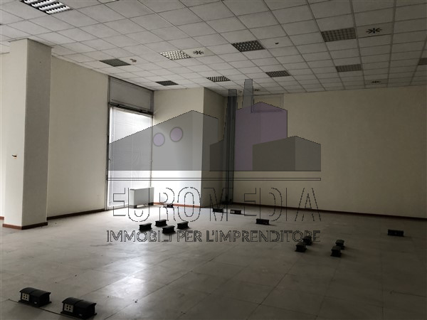 Immagine 2 di Ufficio in vendita  a Vicenza