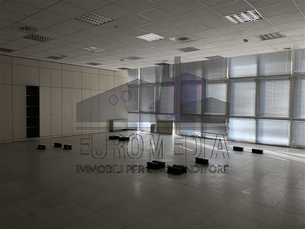 Immagine 3 di Ufficio in vendita  a Vicenza