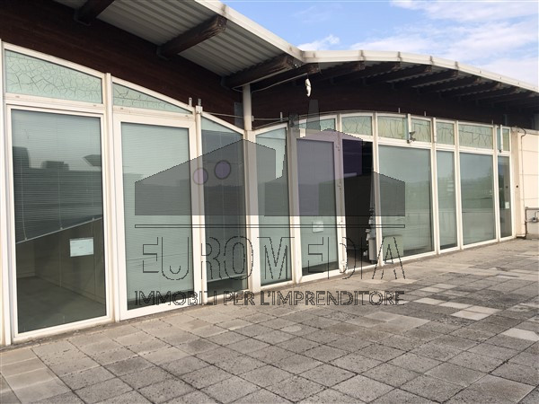 Immagine 5 di Ufficio in vendita  a Vicenza