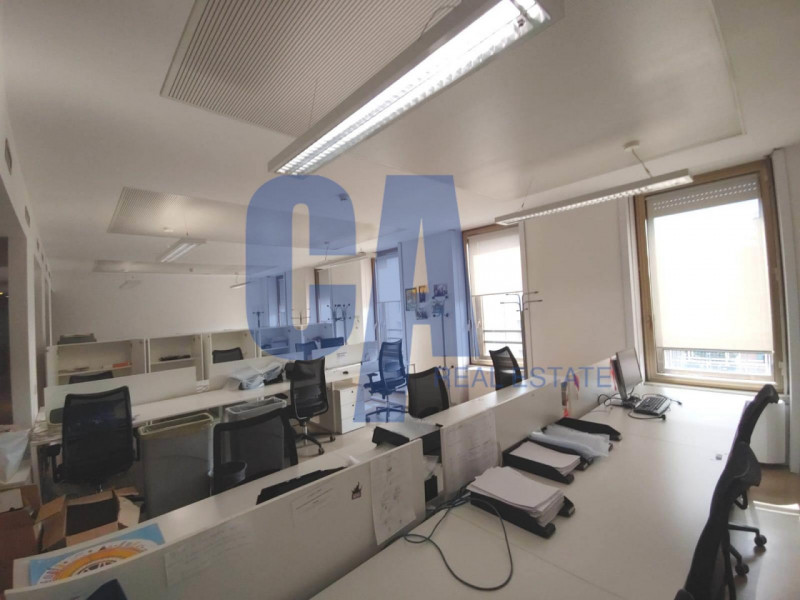 Immagine 1 di Ufficio in affitto  in PIAZZA MONTE TITANO a Milano