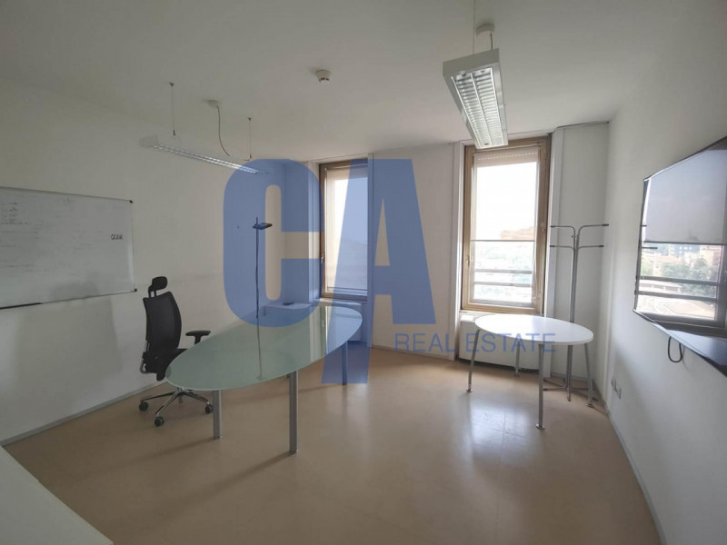 Immagine 16 di Ufficio in affitto  in PIAZZA MONTE TITANO a Milano