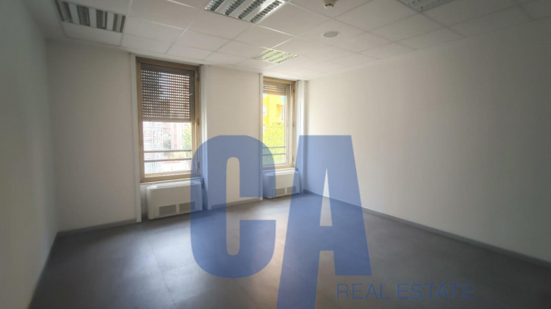 Immagine 19 di Ufficio in affitto  in PIAZZA MONTE TITANO a Milano