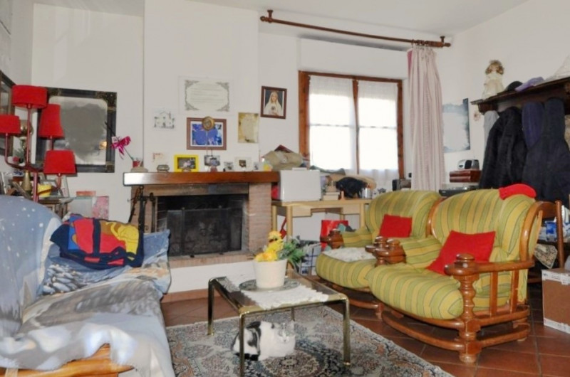 Immagine 2 di Casa indipendente in vendita  in viale Matteotti a Montevarchi