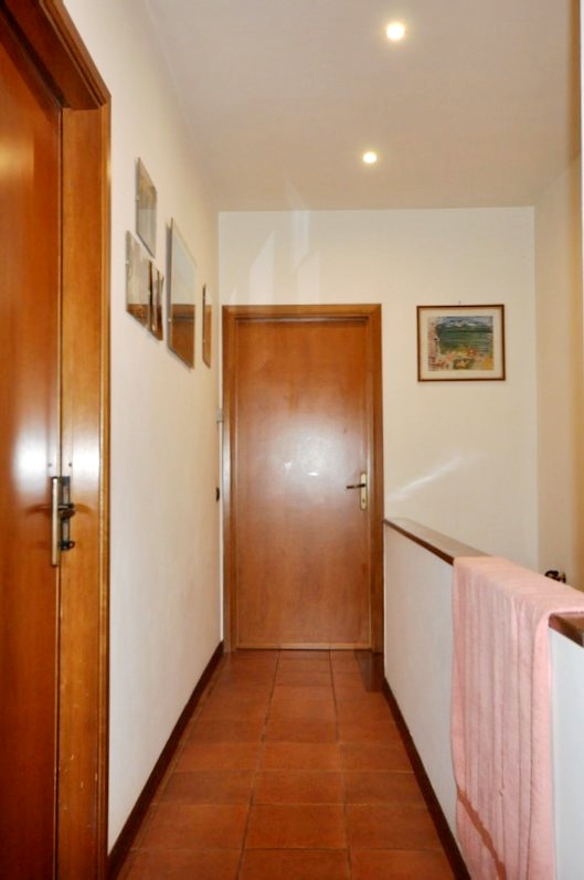 Immagine 11 di Casa indipendente in vendita  in viale Matteotti a Montevarchi