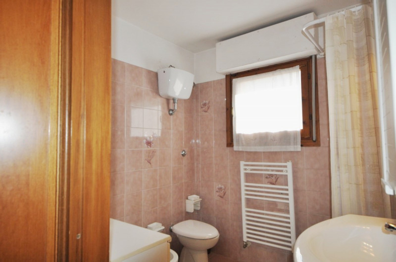 Immagine 15 di Casa indipendente in vendita  in viale Matteotti a Montevarchi