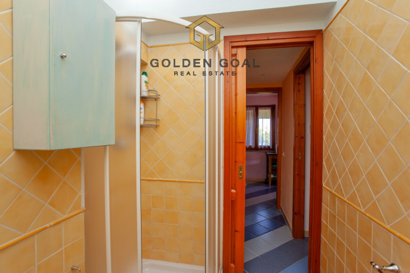 Immagine 15 di Villetta a schiera in vendita  in Via dei Giacinti a Budoni