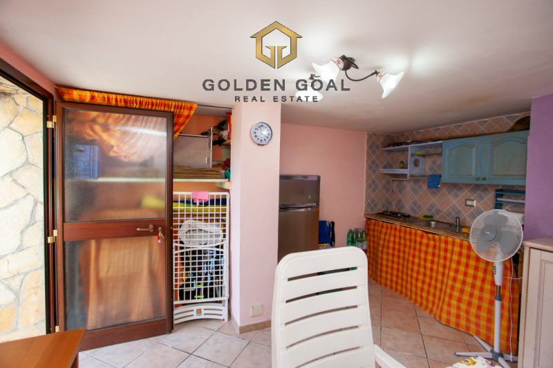 Immagine 21 di Villetta a schiera in vendita  in Via dei Giacinti a Budoni