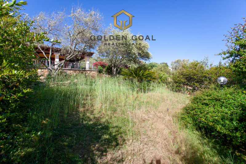 Immagine 28 di Villetta a schiera in vendita  in Via dei Giacinti a Budoni