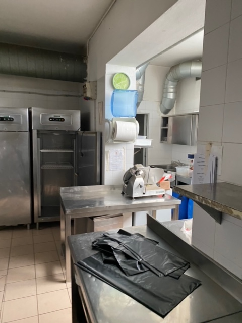 Immagine 12 di Negozio in vendita  in VIA DELLA VILLA NUOVA a Firenze