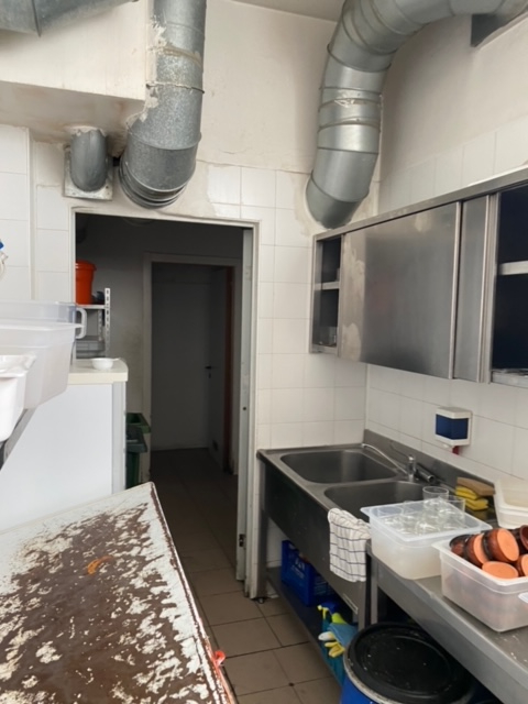 Immagine 14 di Negozio in vendita  in VIA DELLA VILLA NUOVA a Firenze