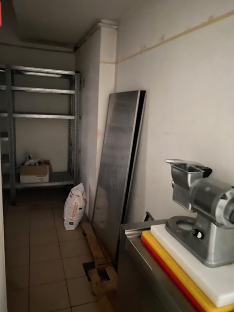 Immagine 17 di Negozio in vendita  in VIA DELLA VILLA NUOVA a Firenze