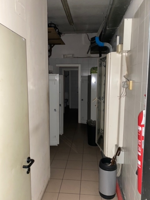 Immagine 22 di Negozio in vendita  in VIA DELLA VILLA NUOVA a Firenze