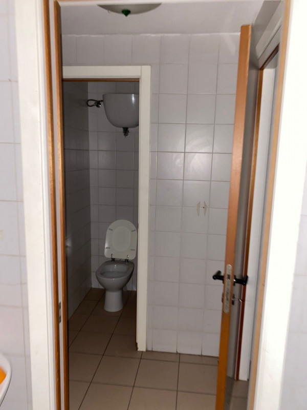 Immagine 25 di Negozio in vendita  in VIA DELLA VILLA NUOVA a Firenze