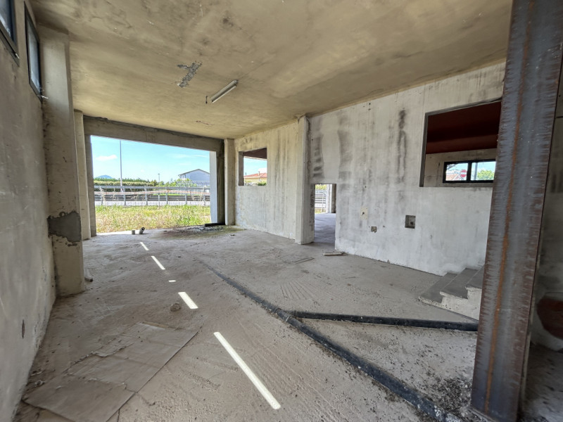 Immagine 7 di Capannone industriale in vendita  in Via Mestrina a Grisignano Di Zocco