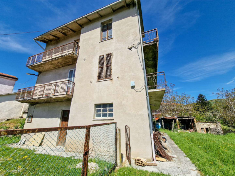 Immagine 3 di Casa bifamiliare in vendita  in via Ca' Ivano a Pietrarubbia