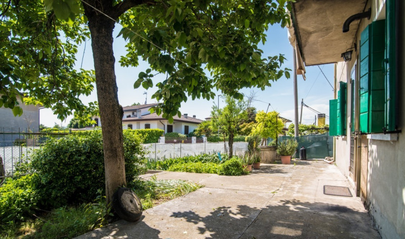 Immagine 19 di Villa in vendita  in Vicolo Bassetto a Selvazzano Dentro