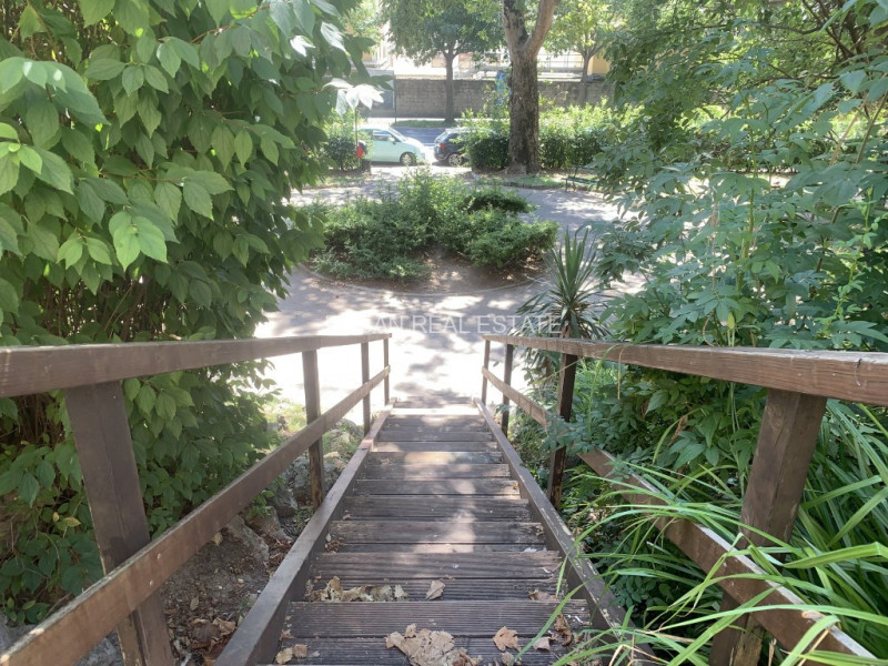 Immagine 41 di Appartamento in affitto  in Viale Miramare 37 a Trieste