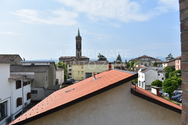 Immagine 15 di Appartamento in vendita  in Via Martiri della Libertà a Medesano