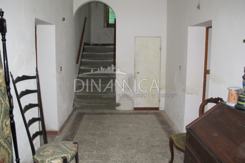 Immagine 11 di Rustico / casale in vendita  a Montaione