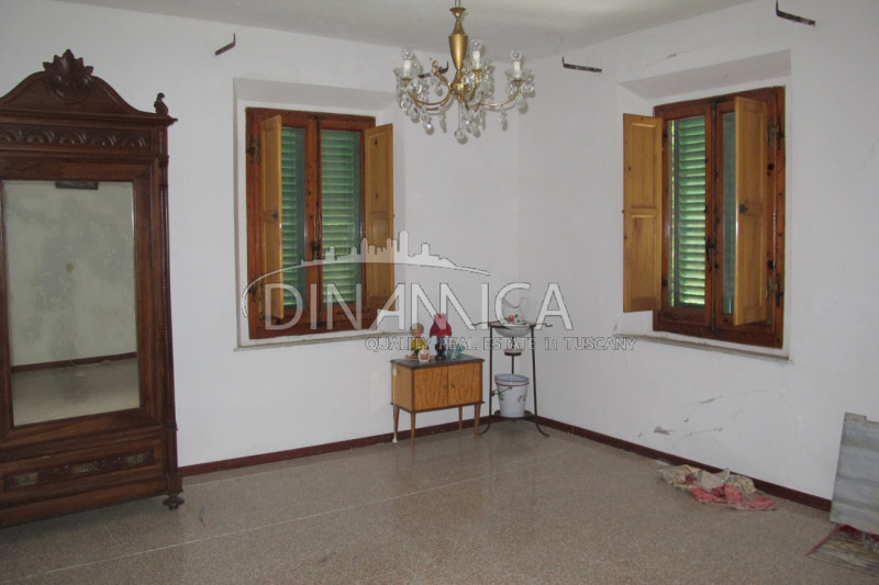 Immagine 13 di Rustico / casale in vendita  a Montaione